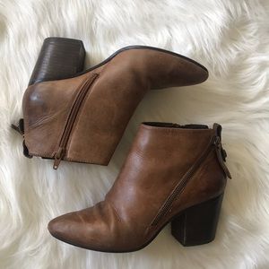 Steve Madden brown booties